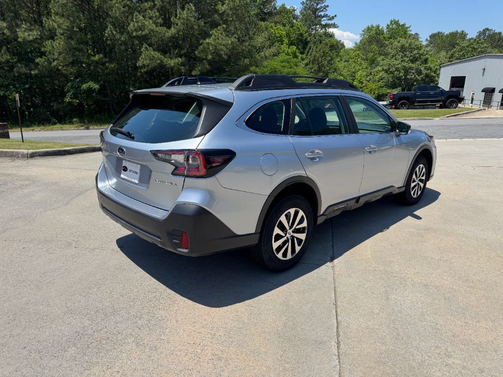Used 2021 Subaru Outback AWD/4WD image 5
