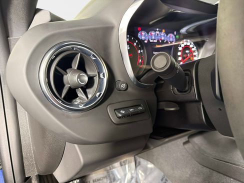 Used 2021 Chevrolet Camaro SS RWD image 33