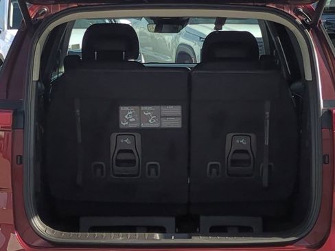 Used 2023 Kia Carnival SX Prestige image 13