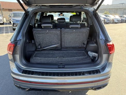 Used 2024 Volkswagen Tiguan SE R-Line image 9