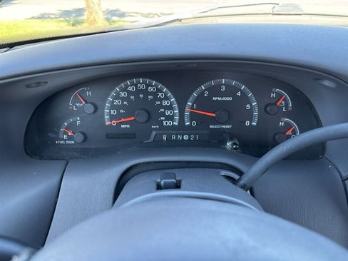 Used 2001 Ford F150 XLT RWD image 35