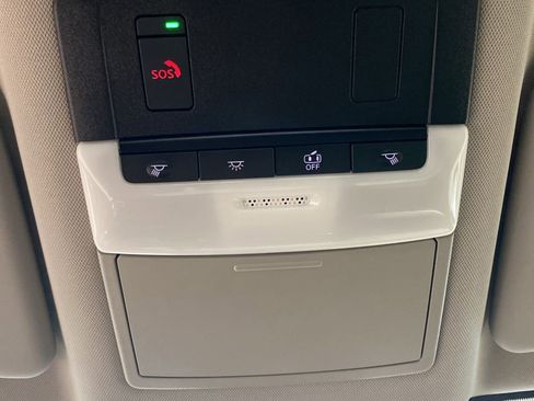 Certified 2021 Nissan Rogue SV image 11