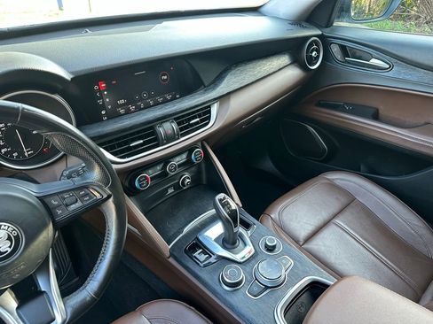 Used 2020 Alfa Romeo Stelvio w/ Nero Edizione image 21