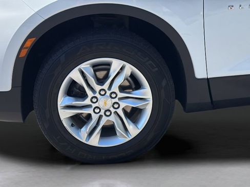 Used 2022 Chevrolet Blazer LT FWD image 23