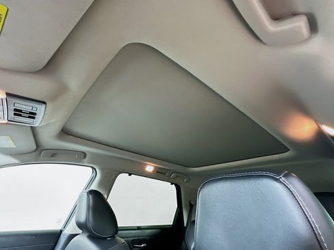 Used 2022 Nissan Pathfinder SL w/ SL Premium Package image 26