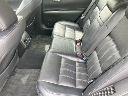 Used 2016 Lexus ES 300h w/ Luxury Package w/Wood Trim FWD image 23