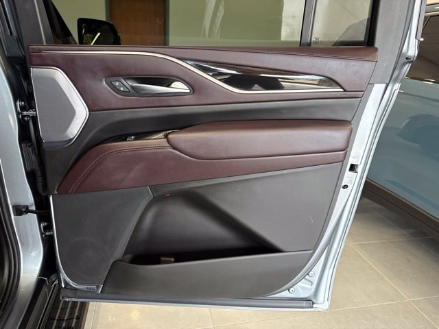 Used 2022 Cadillac Escalade ESV Premium Luxury Platinum AWD/4WD image 51