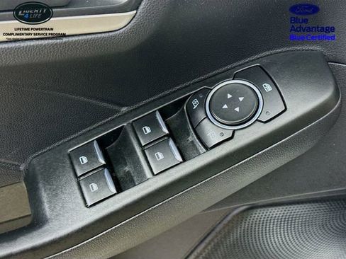 Used 2022 Ford Escape SE w/ Convenience Package image 17