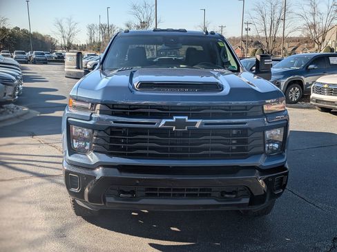 Certified 2025 Chevrolet Silverado 2500 Custom w/ Custom Value Package image 3