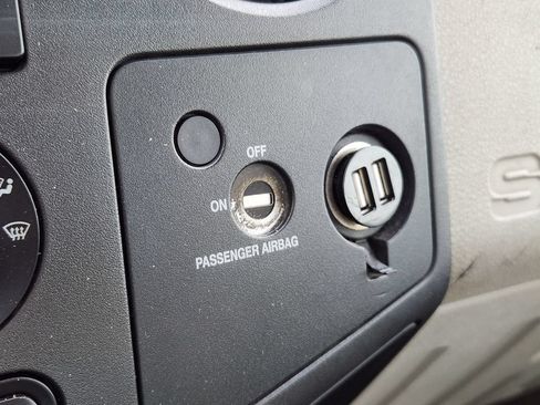 Used 2008 Ford F250 XL RWD image 24