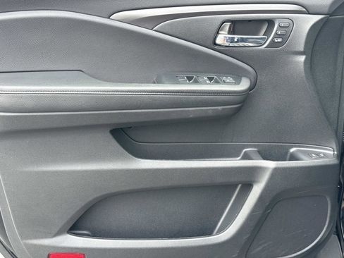 Used 2022 Honda Pilot Special Edition image 17