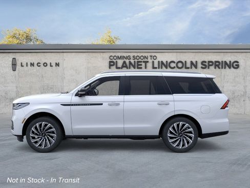 New 2026 Lincoln Navigator Black Label AWD/4WD image 3