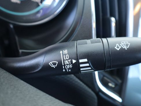 Used 2018 Chevrolet Cruze LT image 24