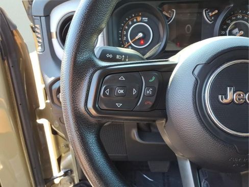 Used 2025 Jeep Gladiator Sport AWD/4WD image 28