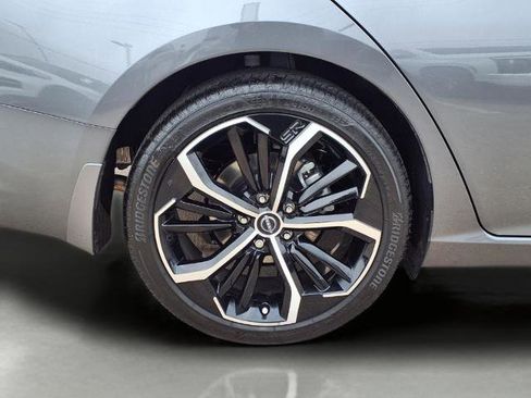 Certified 2025 Nissan Altima 2.5 SR w/ SR Premium Package image 9