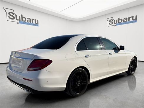 Used 2018 Mercedes-Benz E 300 4MATIC image 23