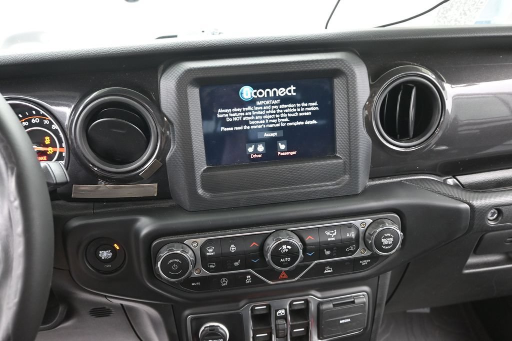 Used 2022 Jeep Gladiator Sport AWD/4WD image 28
