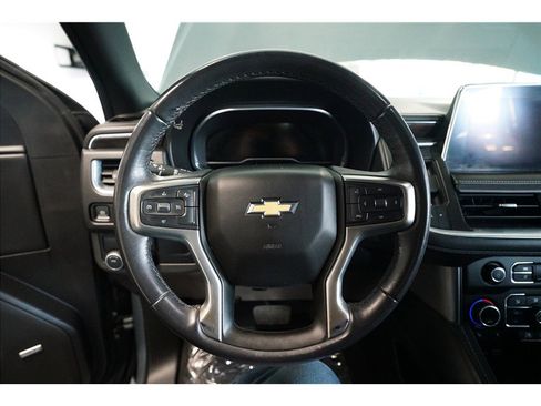 Used 2022 Chevrolet Suburban LT image 20