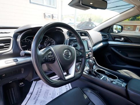 Used 2022 Nissan Maxima SV w/ Floor Mat Group FWD image 25