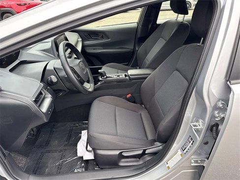Used 2025 Toyota Prius LE image 13