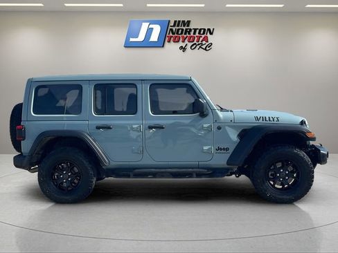 Used 2024 Jeep Wrangler Willys image 4