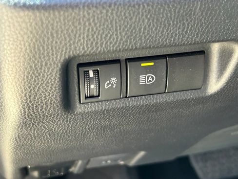 Certified 2025 Toyota RAV4 LE FWD image 23