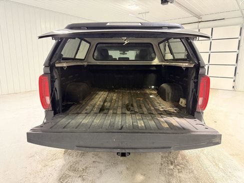 Used 2020 GMC Sierra 1500 SLE w/ SLE Value Package image 8