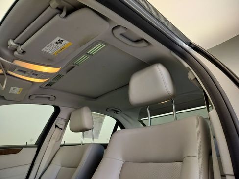 Used 2014 Mercedes-Benz E 350 Sedan image 10