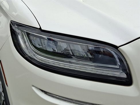 Used 2019 Lincoln Nautilus Select w/ Class II Trailer Tow Package image 10