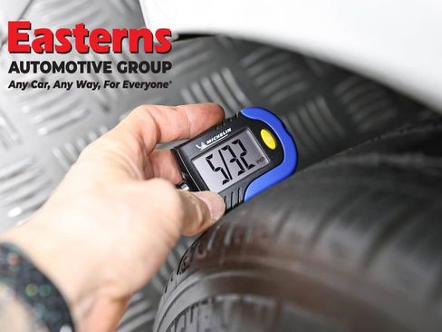 Used 2023 Tesla Model 3 Standard Range image 23