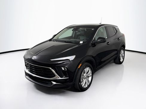 Used 2025 Buick Encore GX Preferred FWD image 3