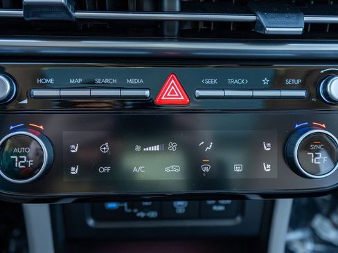 New 2025 Hyundai Tucson Limited image 34