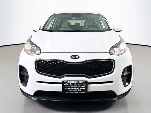 Used 2017 Kia Sportage LX image 2