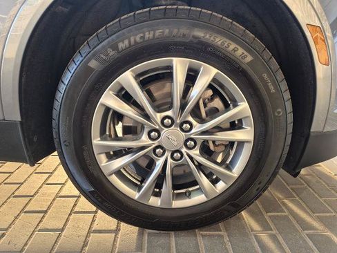 Used 2020 Cadillac XT5 Premium Luxury w/ LPO, Floor Liner Package AWD/4WD image 9