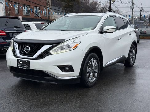 Used 2017 Nissan Murano SL image 3