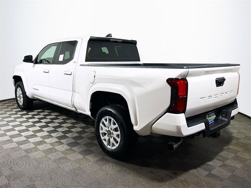 New 2026 Toyota Tacoma SR5 image 6