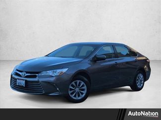 Used 2017 Toyota Camry LE video 1