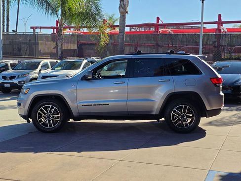 Used 2020 Jeep Grand Cherokee Trailhawk image 11