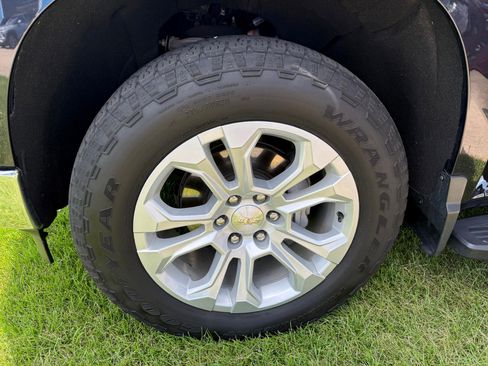 Certified 2022 Chevrolet Silverado 1500 LTZ image 18