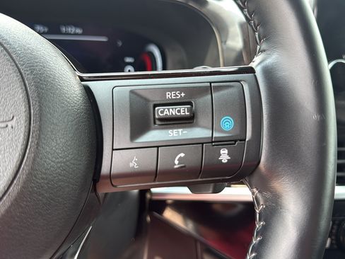 Used 2024 Nissan Pathfinder Platinum w/ Cargo Package AWD/4WD image 22