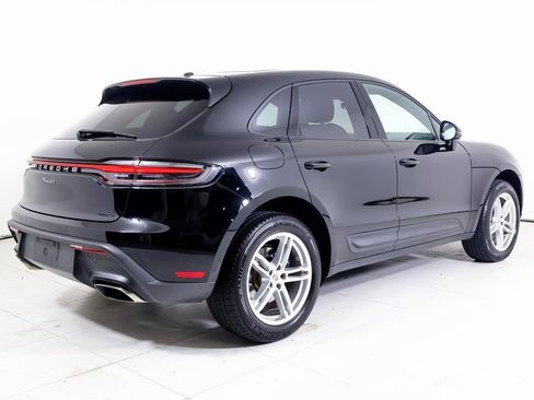 Certified 2025 Porsche Macan image 27