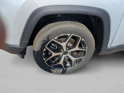 Used 2025 Jeep Compass Limited AWD/4WD image 10