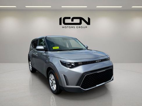 Used 2023 Kia Soul LX w/ Option Group 015 image 8