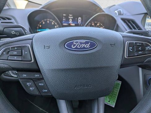 Used 2018 Ford Escape SE w/ SE Sync 3 Package AWD/4WD image 14