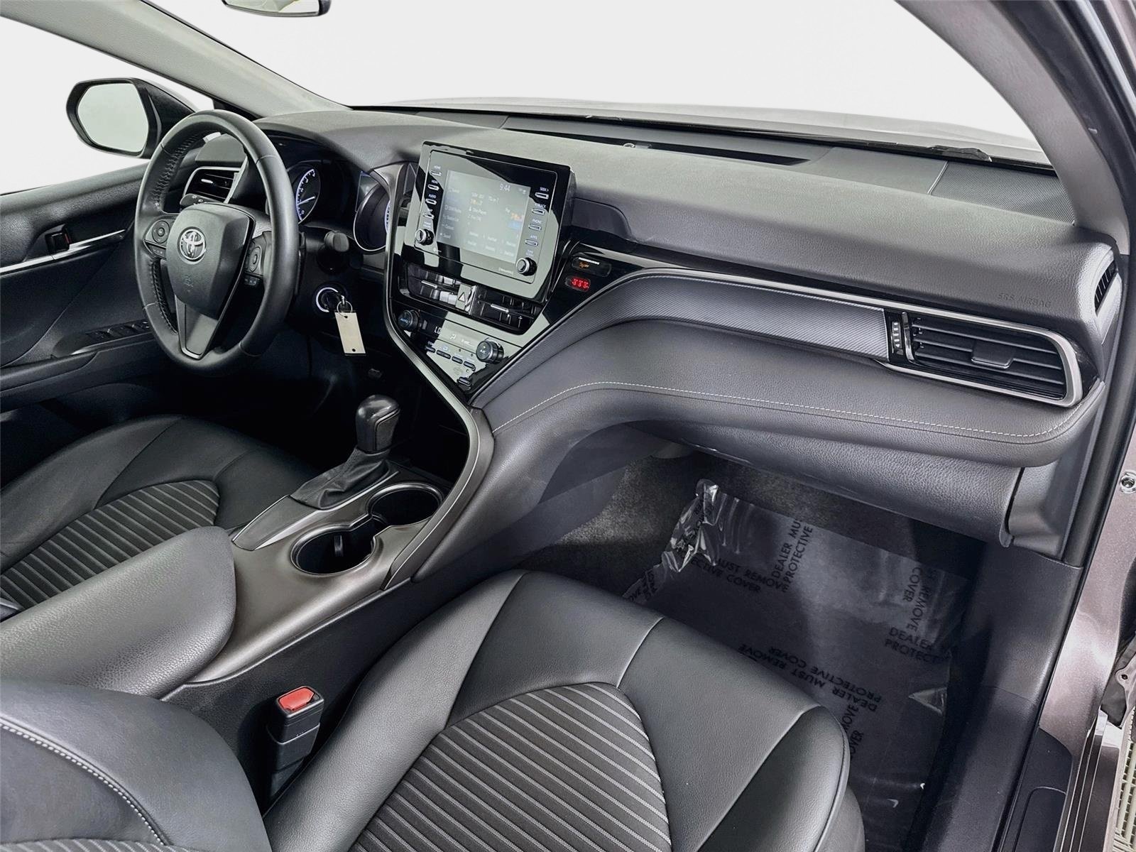 Used 2021 Toyota Camry SE FWD image 26