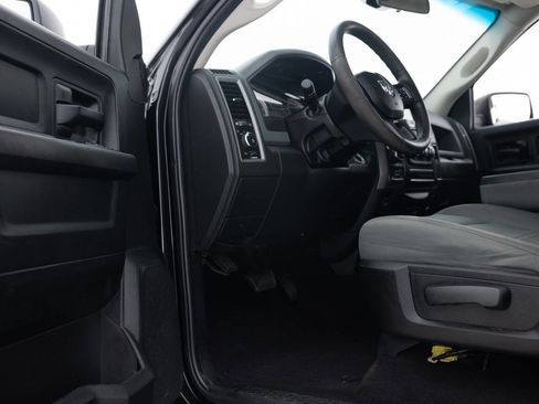 Used 2017 RAM 1500 Express w/ Express Value Package image 31