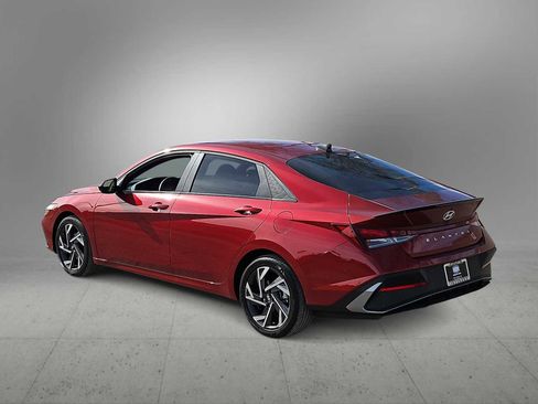 Certified 2025 Hyundai Elantra Sport image 6