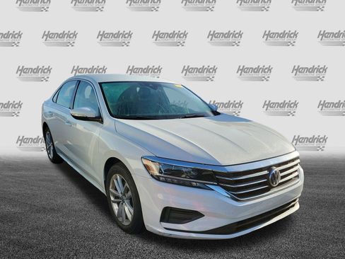 Used 2020 Volkswagen Passat 2.0T SE image 2