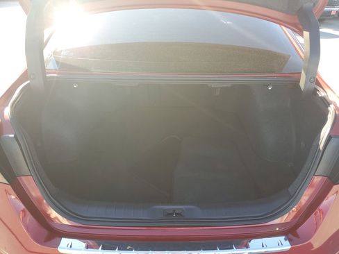 Used 2021 Nissan Altima 2.5 Platinum image 10