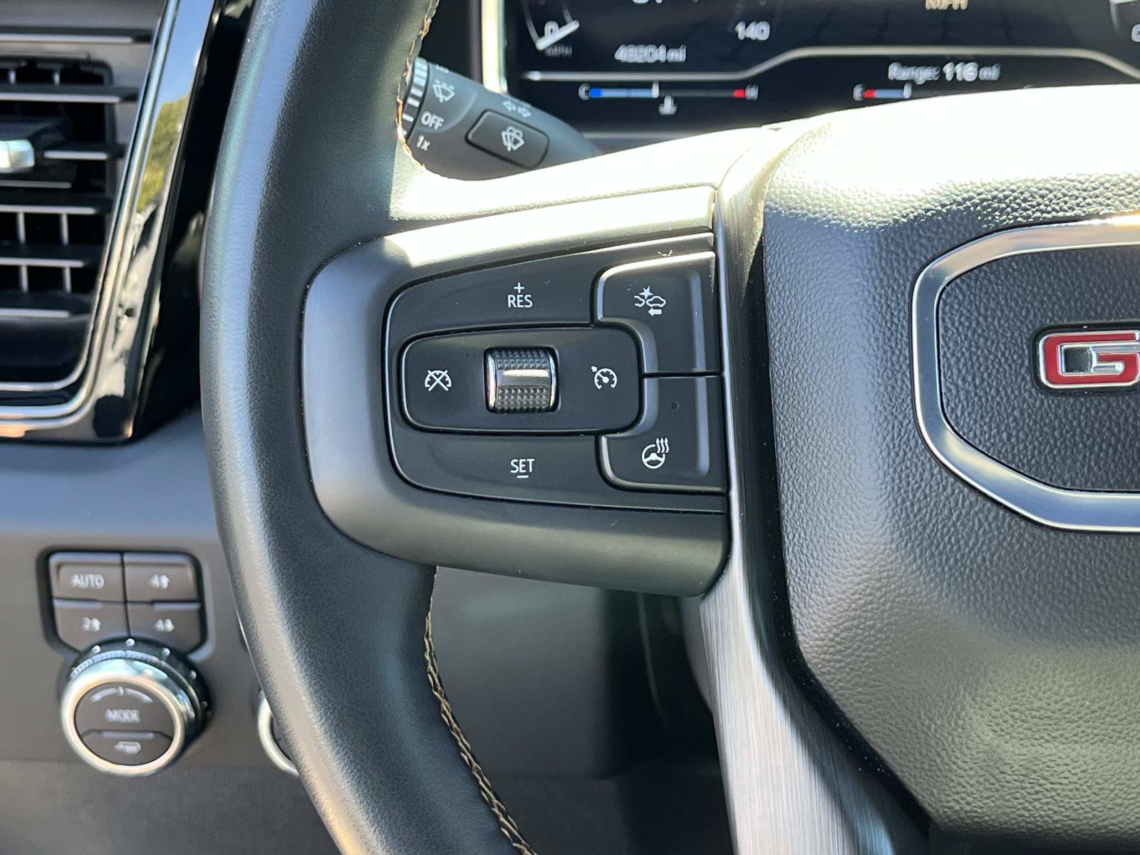 Used 2024 GMC Sierra 2500 AT4 w/ AT4 Preferred Package AWD/4WD image 27